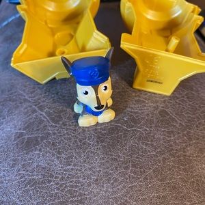 New - Paw Patrol Mini figures chase.